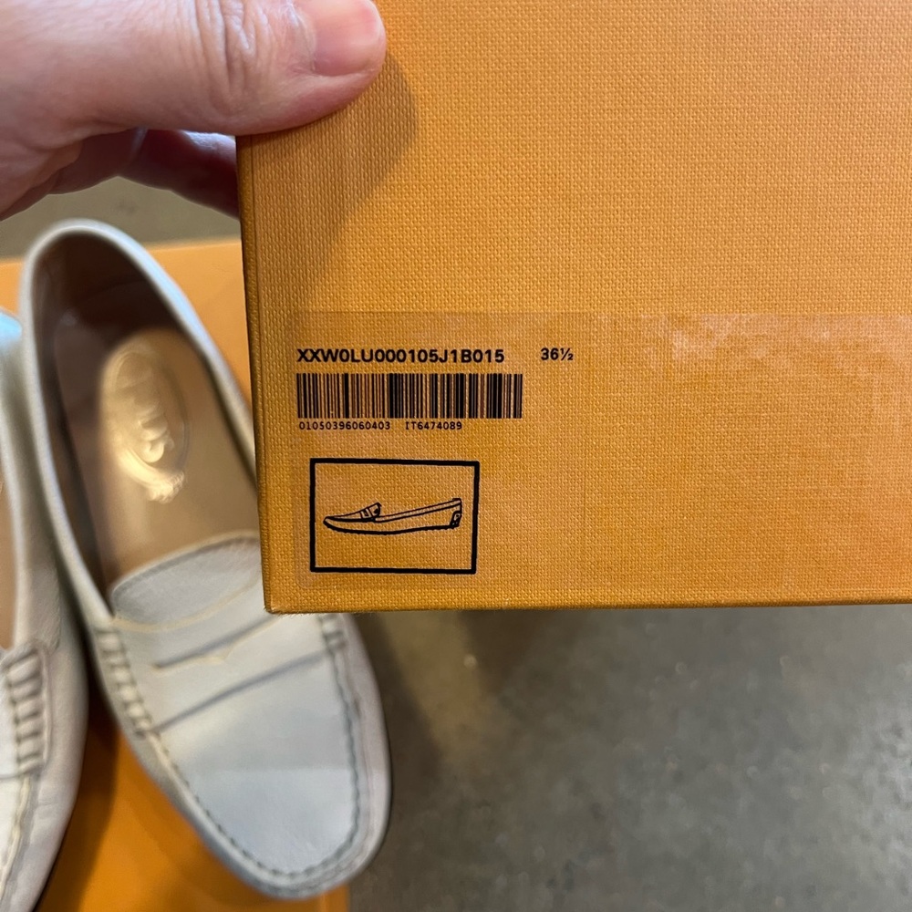 Tod’s - Picture 8 of 9